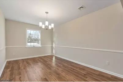 62 Smithfield Ct, Bernards Township, NJ 07920 - Photo 4