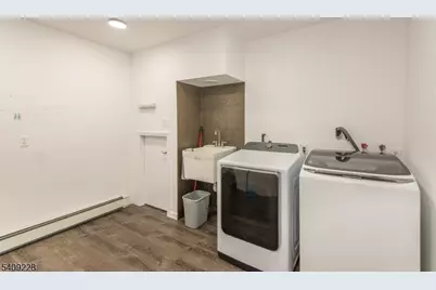 36 Yellow Brick Rd, Wayne Twp., NJ 07470 - Photo 38