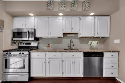 44 Deer Path Dr, Mount Olive, NJ 07836 - Photo 12