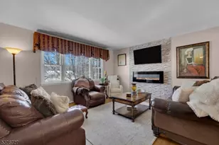 44 Deer Path Dr, Mount Olive, NJ 07836 - Photo 6