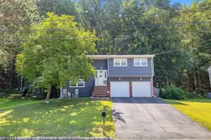 44 Deer Path Dr, Mount Olive, NJ 07836 - Photo 4