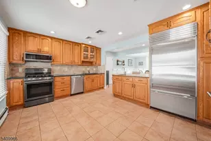 10 Stuart Ct, Montville Township, NJ 07058 - Photo 6