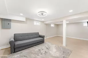 847 Dennis Pl, Linden, NJ 07036 - Photo 14