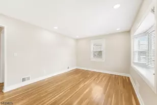 847 Dennis Pl, Linden, NJ 07036 - Photo 10