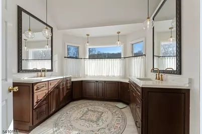 1 Yard Ct, Raritan Township, NJ 08822 - Photo 32