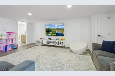 8 Fox Chase Rd, Madison, NJ 07940 - Photo 30