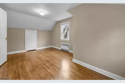 182 Woodland Ave, Verona, NJ 07044 - Photo 16