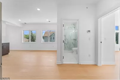 1108 McBride Ave, Woodland Park, NJ 07424 - Photo 10