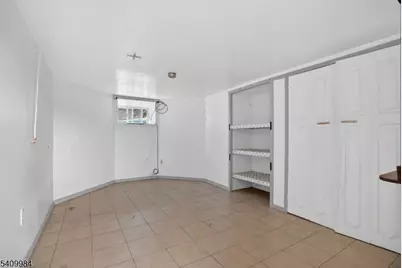 1110 Hampton Pl, Elizabeth, NJ 07201 - Photo 12