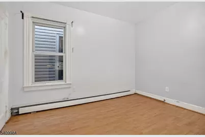 1110 Hampton Pl, Elizabeth, NJ 07201 - Photo 10