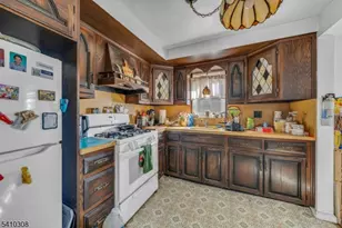 648 Milton Ave, Lyndhurst Township, NJ 07071 - Photo 20