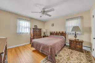 648 Milton Ave, Lyndhurst Township, NJ 07071 - Photo 8