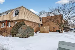 602 Westminster Ct, Hillsborough Township, NJ 08844 - Photo 1