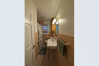 104 Fenner Ave, Clifton, NJ 07013 - Photo 10