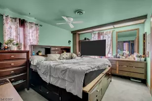 693 Hemlock St, Rahway, NJ 07065 - Photo 20