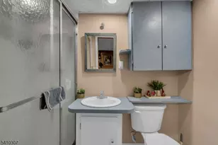 693 Hemlock St, Rahway, NJ 07065 - Photo 24