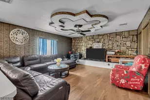 693 Hemlock St, Rahway, NJ 07065 - Photo 10