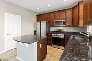 7 Maple Ave Unit, Morristown, NJ 07960 - Photo 6