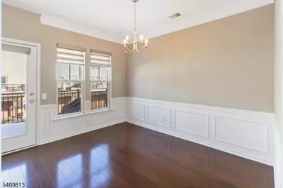 7 Maple Ave, Morristown, NJ 07960 - Photo 16