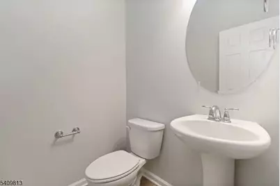 7 Maple Ave, Morristown, NJ 07960 - Photo 18