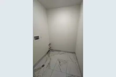 319 Renner Ave, Newark, NJ 07112 - Photo 14