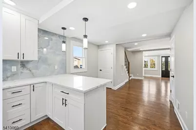 47 Nokomis Ave, Parsippany, NJ 07034 - Photo 14