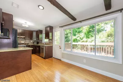 19 Southwynde Dr, Denville, NJ 07834 - Photo 6