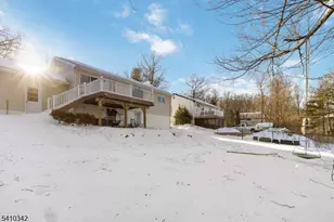 9 McKinley Pl, West Milford, NJ 07480 - Photo 16