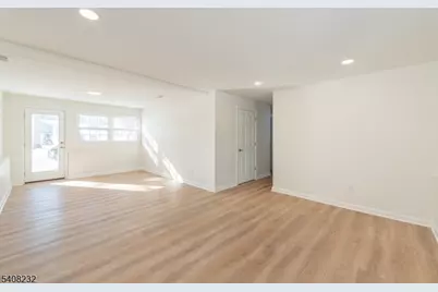 9 Dixon Pl, East Hanover Township, NJ 07936 - Photo 28