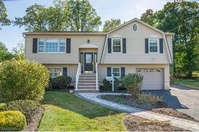 9 Dixon Pl, East Hanover Township, NJ 07936 - Photo 2