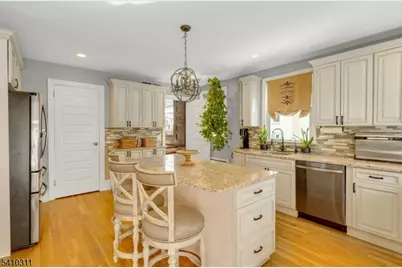 262 Claremont Ave, Montclair, NJ 07042 - Photo 12