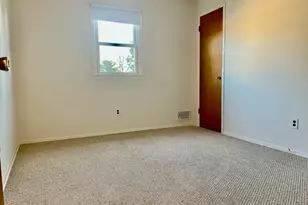 365 Patricia Ct, Union Township, NJ 07083 - Photo 12