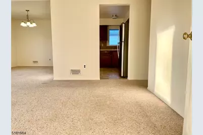 365 Patricia Ct, Union Township, NJ 07083 - Photo 2