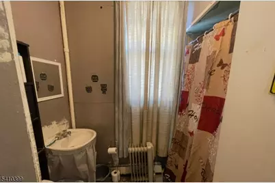 23 Ward St, Paterson, NJ 07501 - Photo 6