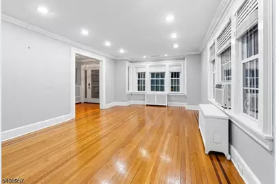 764 Goffle Rd, Hawthorne, NJ 07506 - Photo 8