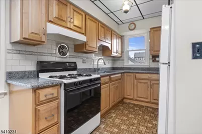 87 E. Somerset St #1, Raritan, NJ 08869 - Photo 8