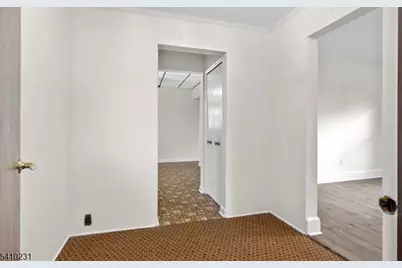 87 E. Somerset St #1, Raritan, NJ 08869 - Photo 4