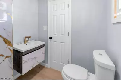 34 Tichenor Ter, Irvington, NJ 07111 - Photo 10