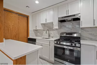 73 Essex Ave #15, Bloomfield, NJ 07003 - Photo 2