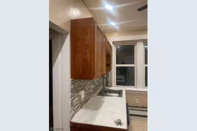 677 Bergen St #2, Newark, NJ 07108 - Photo 4