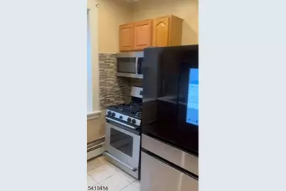 677 Bergen St #2, Newark, NJ 07108 - Photo 2