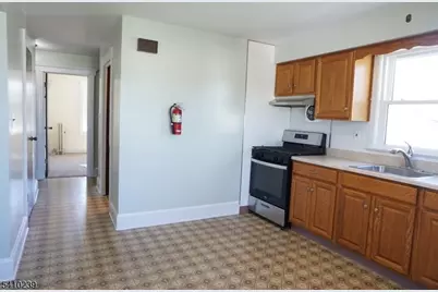 87 E. Somerset St #2, Raritan, NJ 08869 - Photo 4