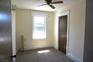 87 E Somerset St, Raritan, NJ 08869 - Photo 14