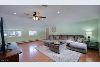 2 Center St, Holland Township, NJ 08848 - Photo 10