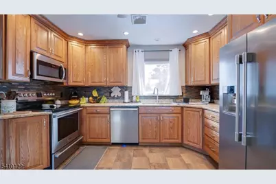 2 Center St, Holland Township, NJ 08848 - Photo 6