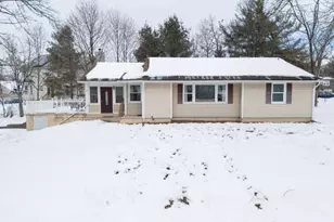 125 Hillcrest Dr, Milford, NJ 08848 - Photo 1