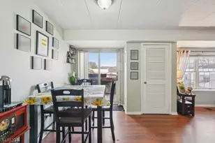 12 Iron Forge Square, Pompton Lakes, NJ 07442 - Photo 10