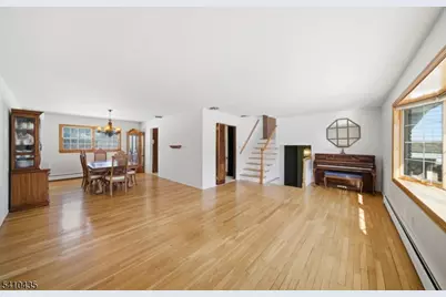 115 Griffith Dr, Hanover Township, NJ 07981 - Photo 6