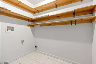 457 Irvine Turner Blvd, Newark, NJ 07108 - Photo 10