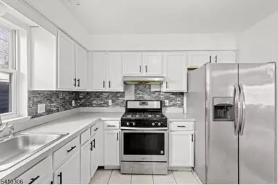 457 Irvine Turner Blvd #2, Newark, NJ 07108 - Photo 8